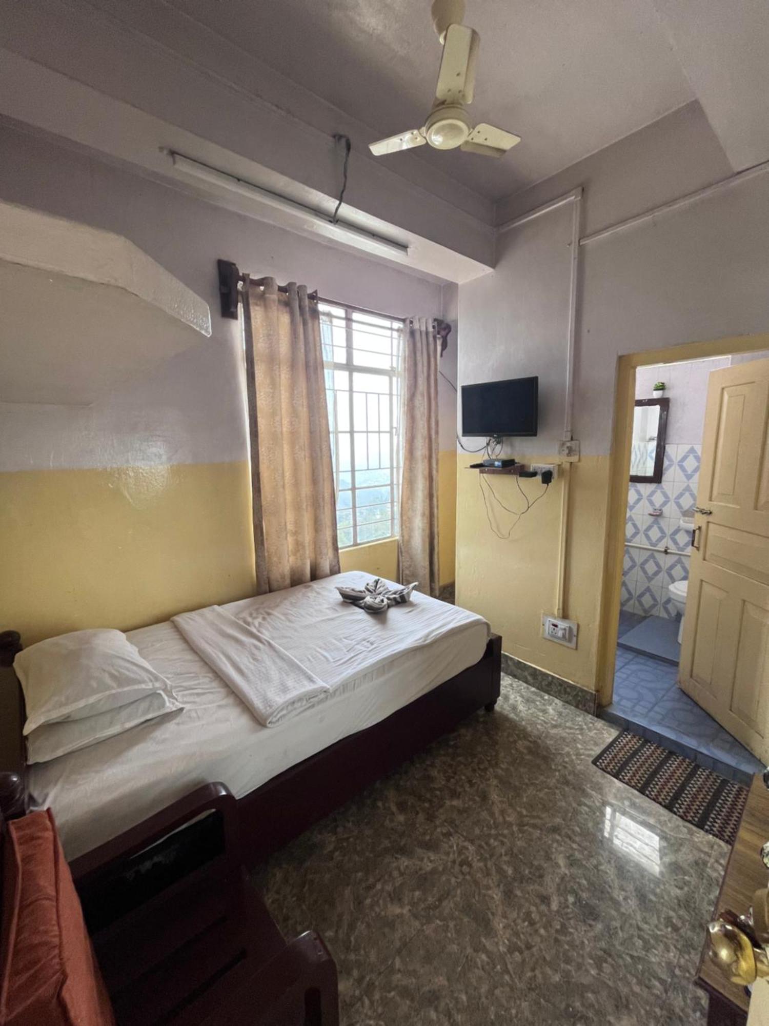 Jn Hotel Kohima Ngoại thất bức ảnh